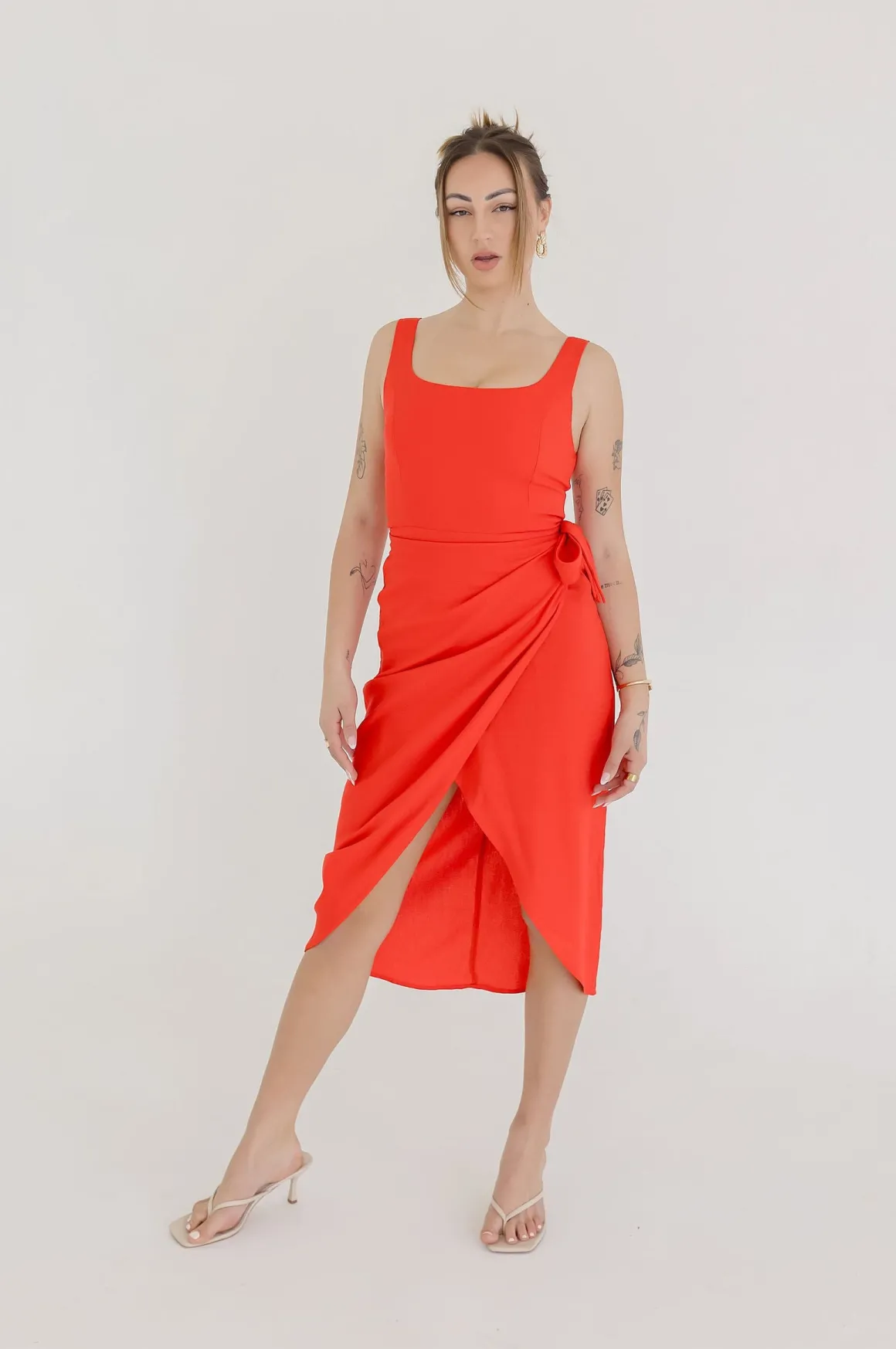 Brynn Sleeveless Tulip Hem Wrap Linen Midi Dress Red