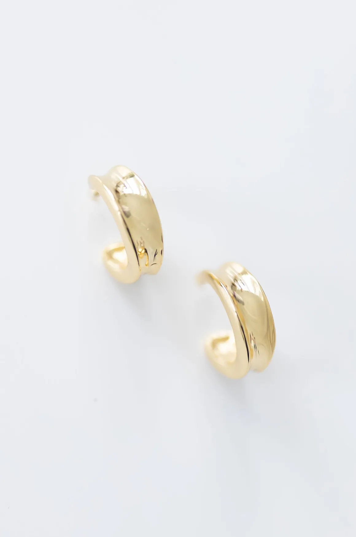 Caelin Chunky Hoop Earrings Gold
