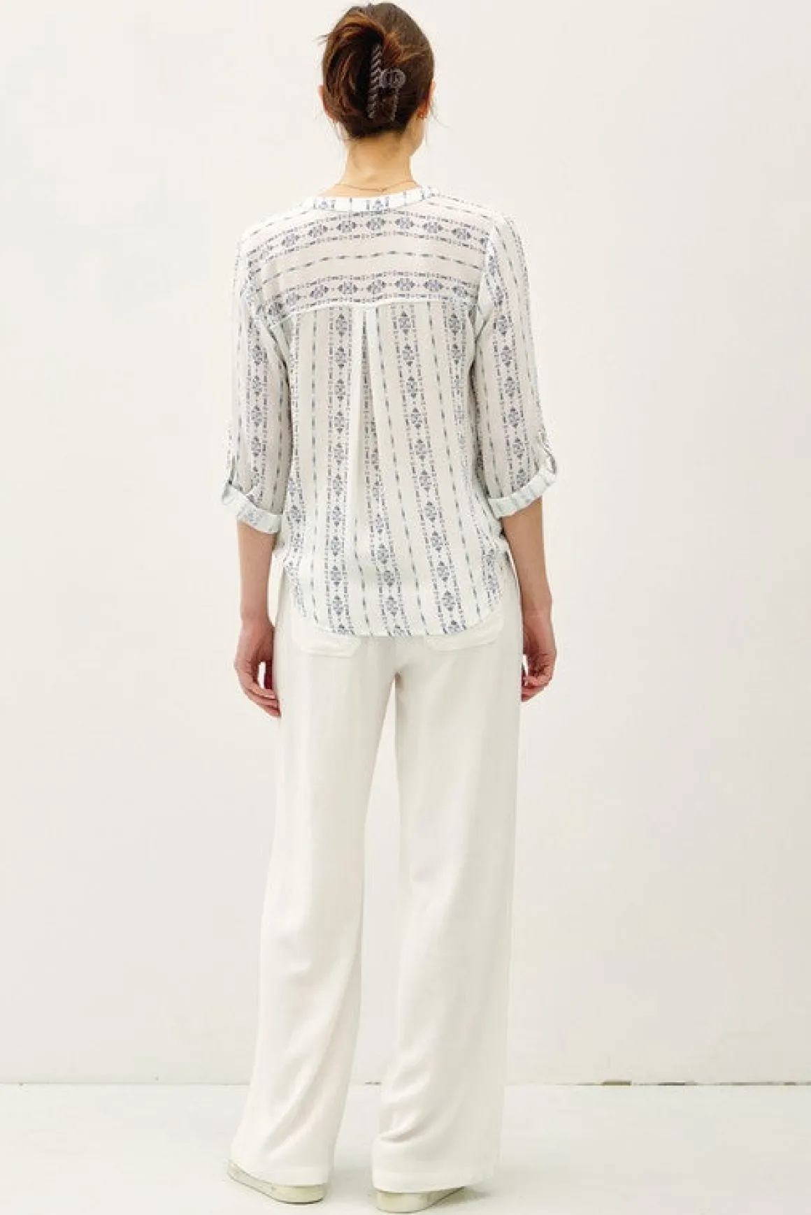 Roxanne Long Sleeve Tie Front Abstract Print Top Blue