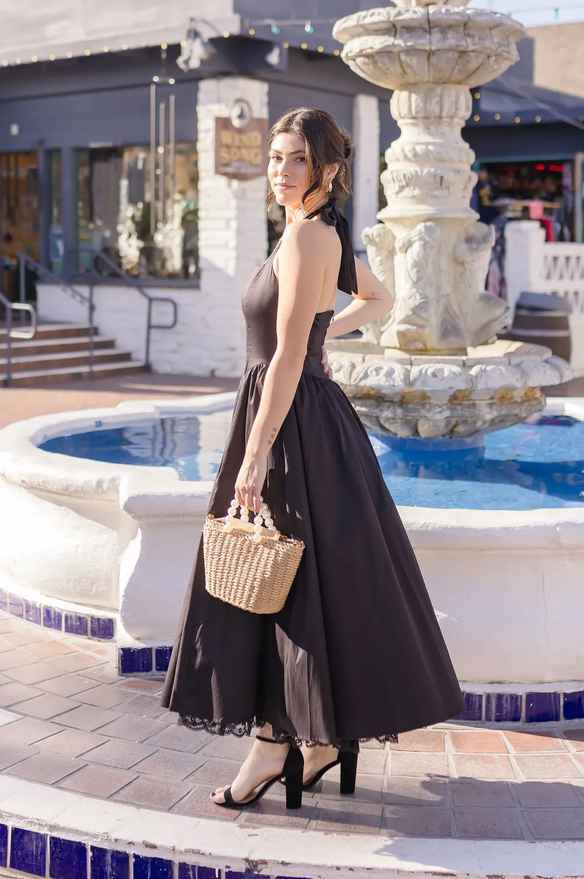 Teresa Pearl Straw Purse Taupe