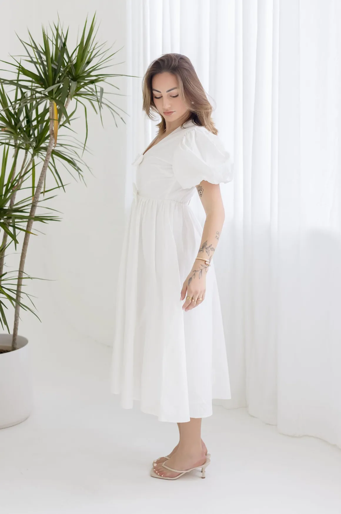 Virginia Short Puff Sleeve Bow Cut Out Midi Dress White
