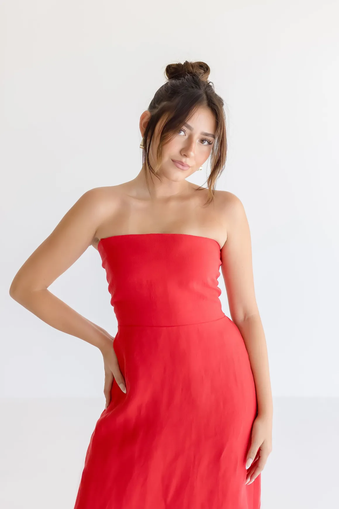 Waitlist 4/20 ♥ Ari Sleeveless Linen Maxi Dress Red