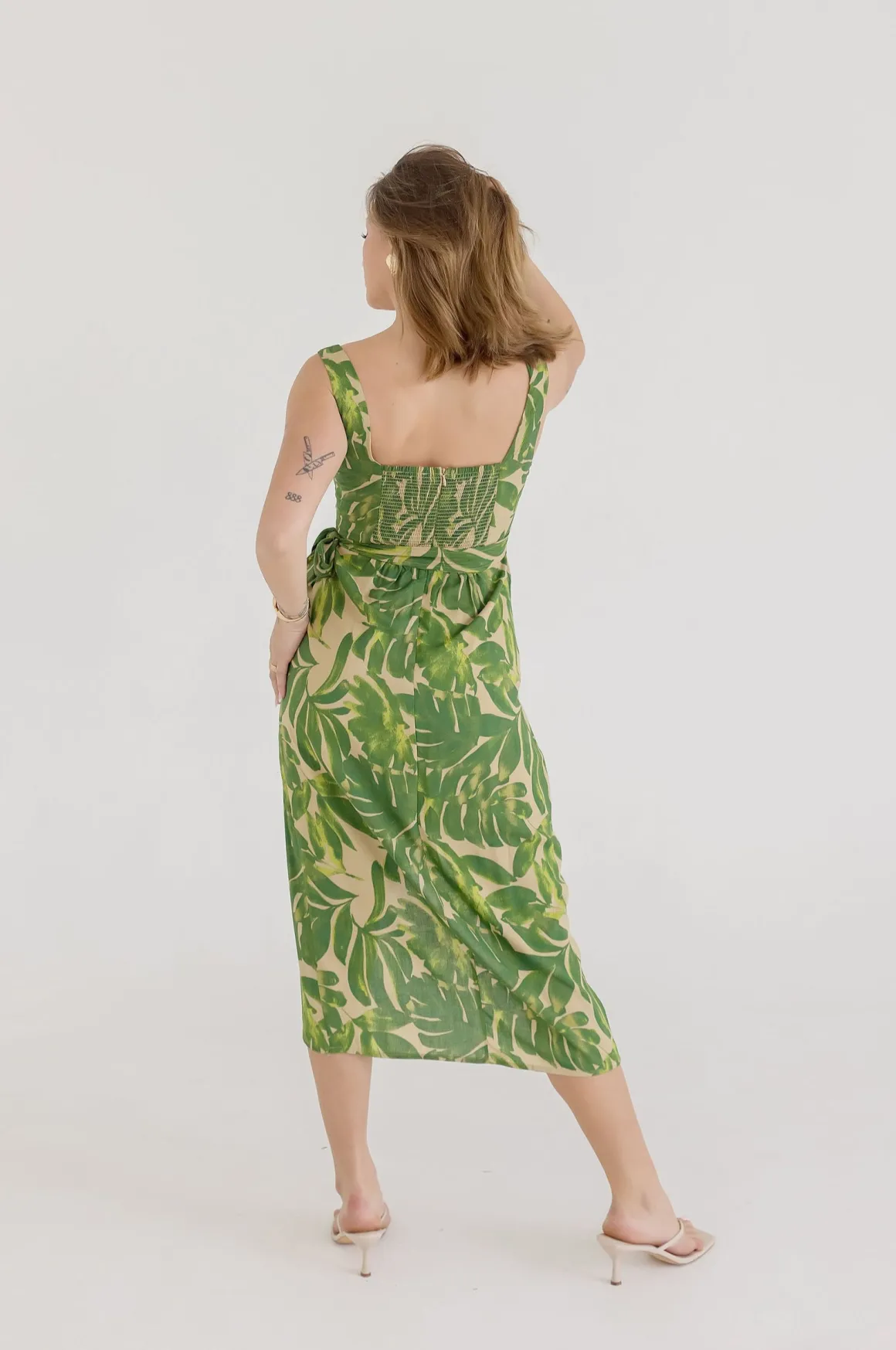 Waitlist 4/20 ♥ Cassandra Sleeveless Tropical Print Wrap Midi Dress Green