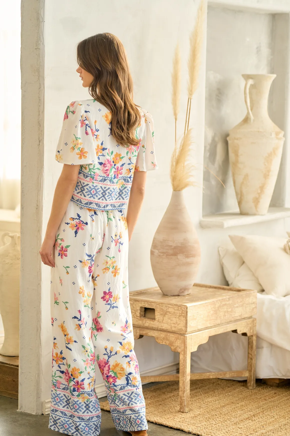 Waitlist 6/5 ♥ Demi Mid Rise Floral Print Wide Leg Pants White