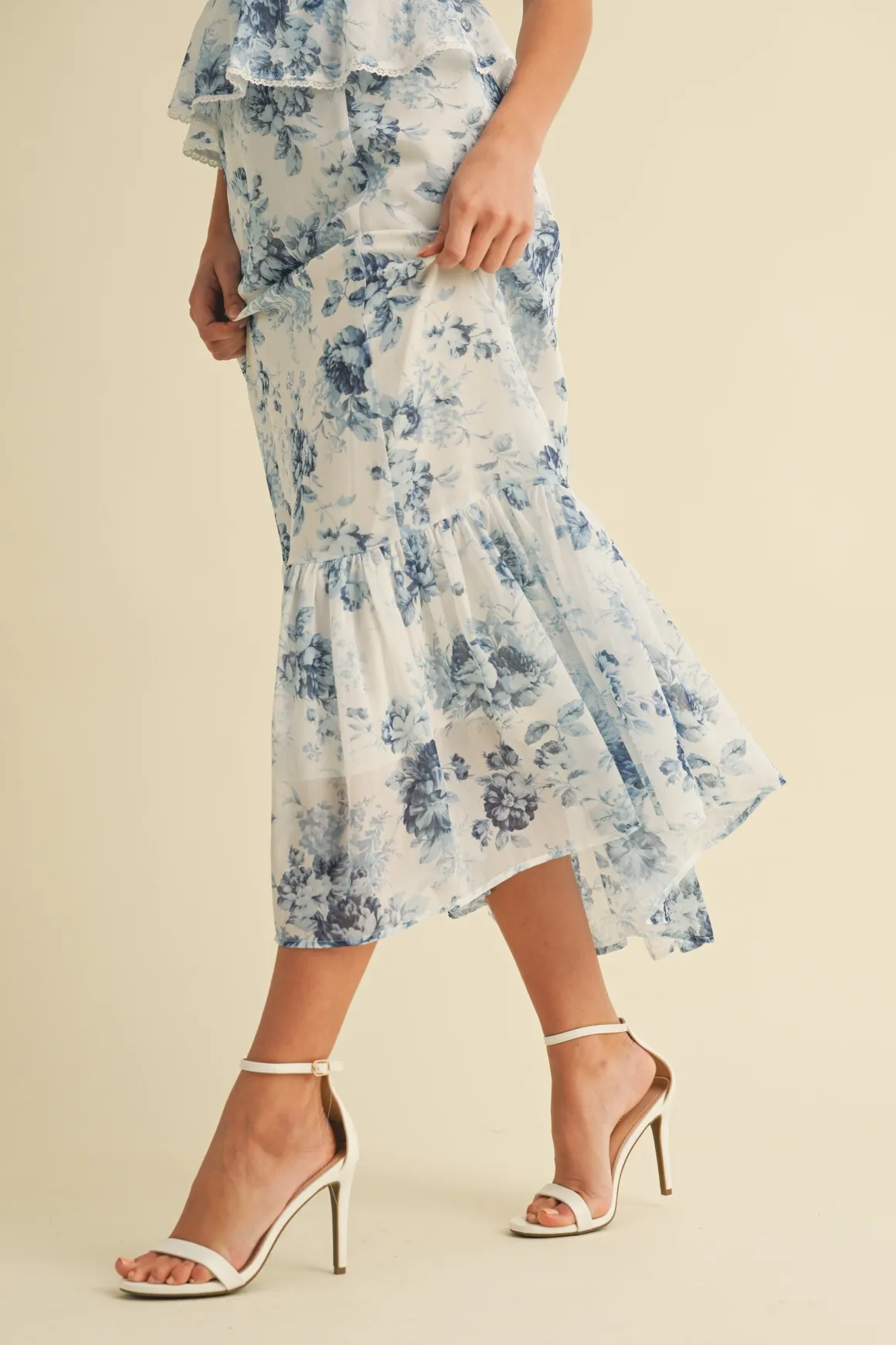 Waitlist 4/18 ♥ Hillary Sleeveless Ruffled Floral Print Peplum Midi Dress Blue