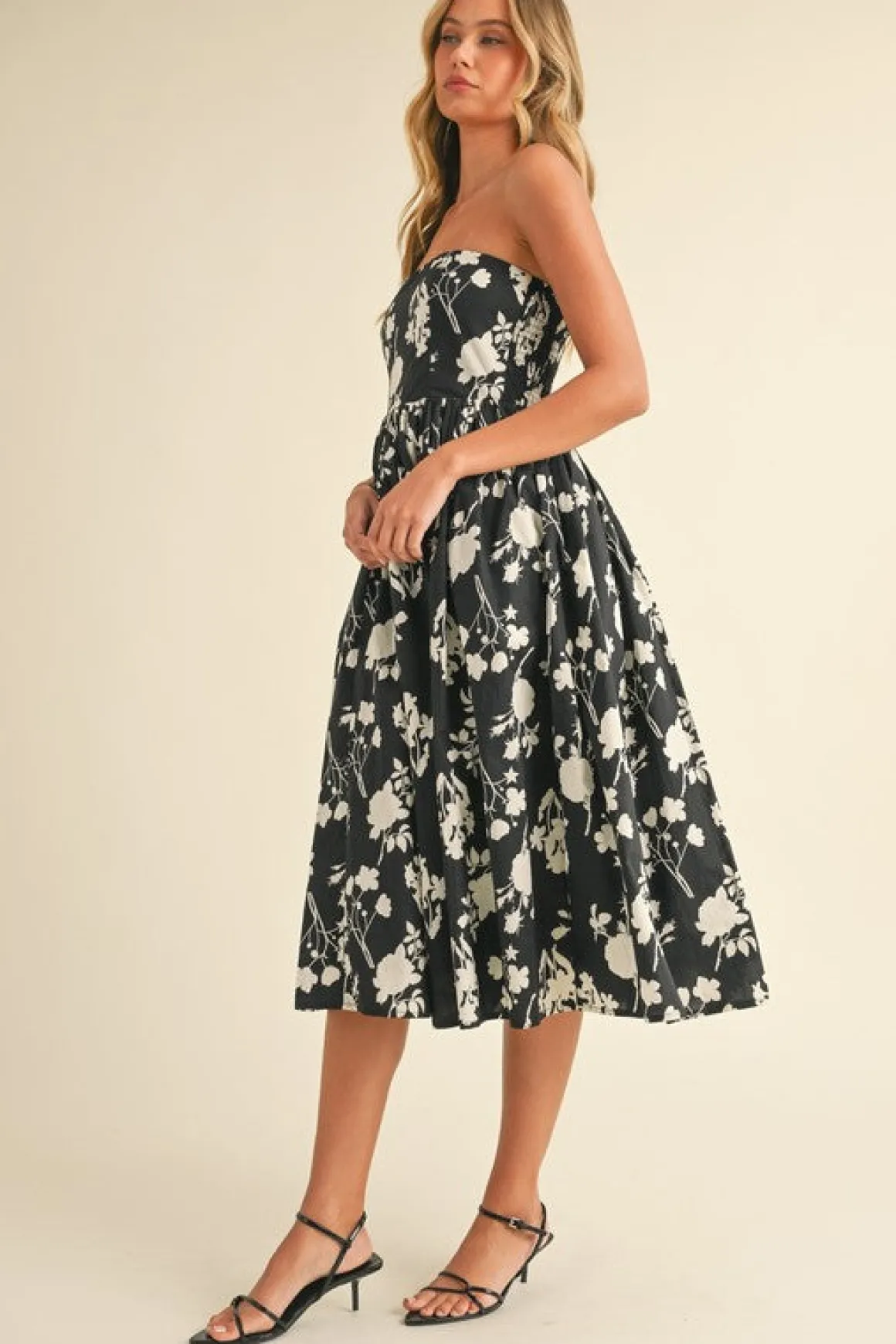 Waitlist 4/23 ♥ Jasmine Sleeveless Floral Print Flared Midi Dress Black