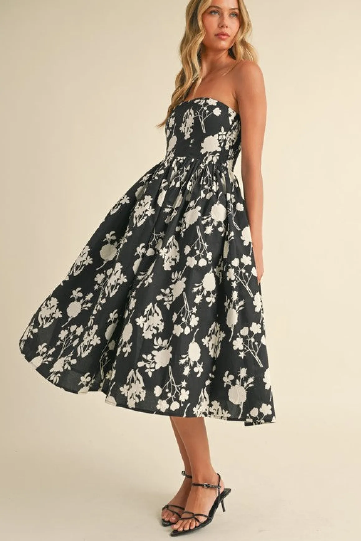 Waitlist 4/23 ♥ Jasmine Sleeveless Floral Print Flared Midi Dress Black