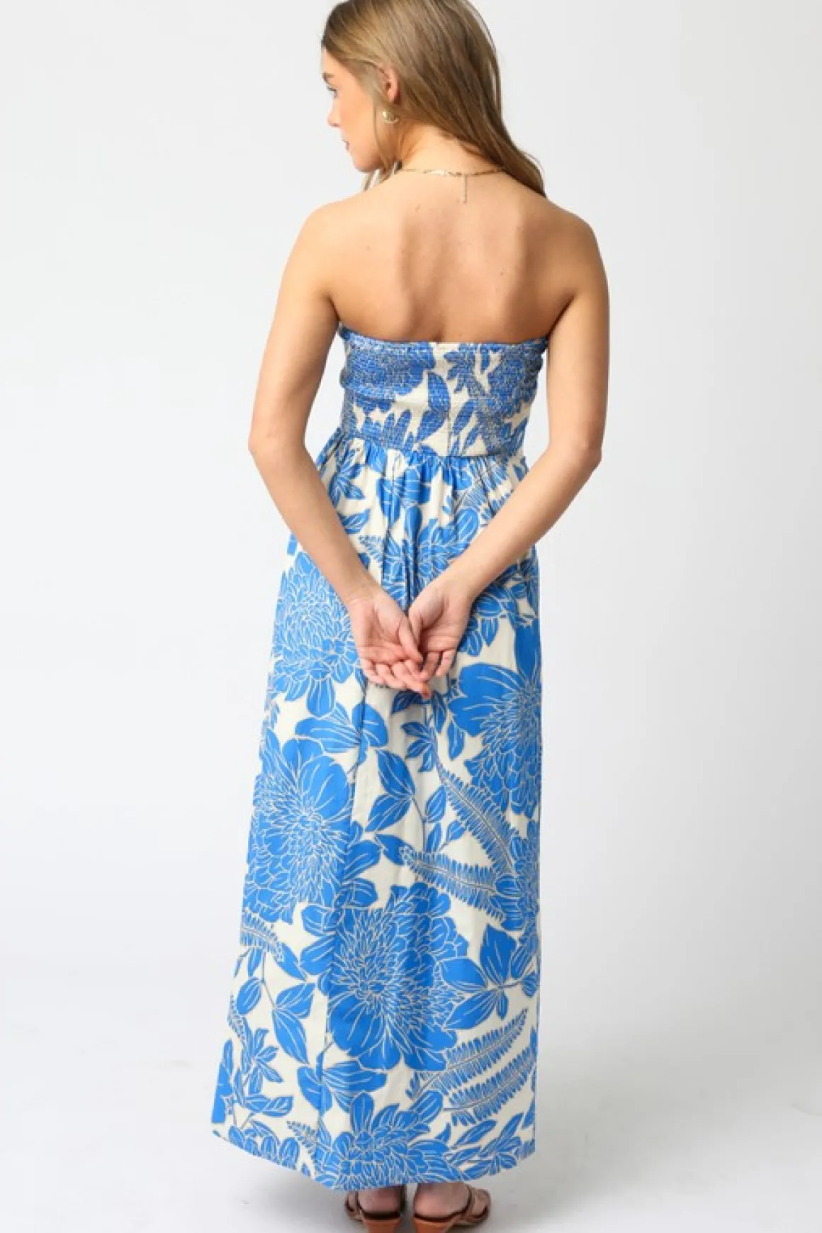 Waitlist 5/5 ♥ Joss Sleeveless Floral Print Maxi Dress Blue