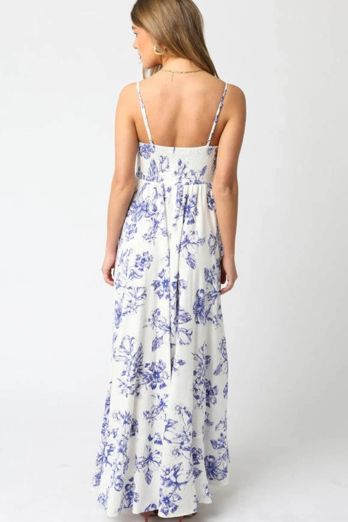 Waitlist 4/20 ♥ Kay Sleeveless Floral Print Maxi Dress White