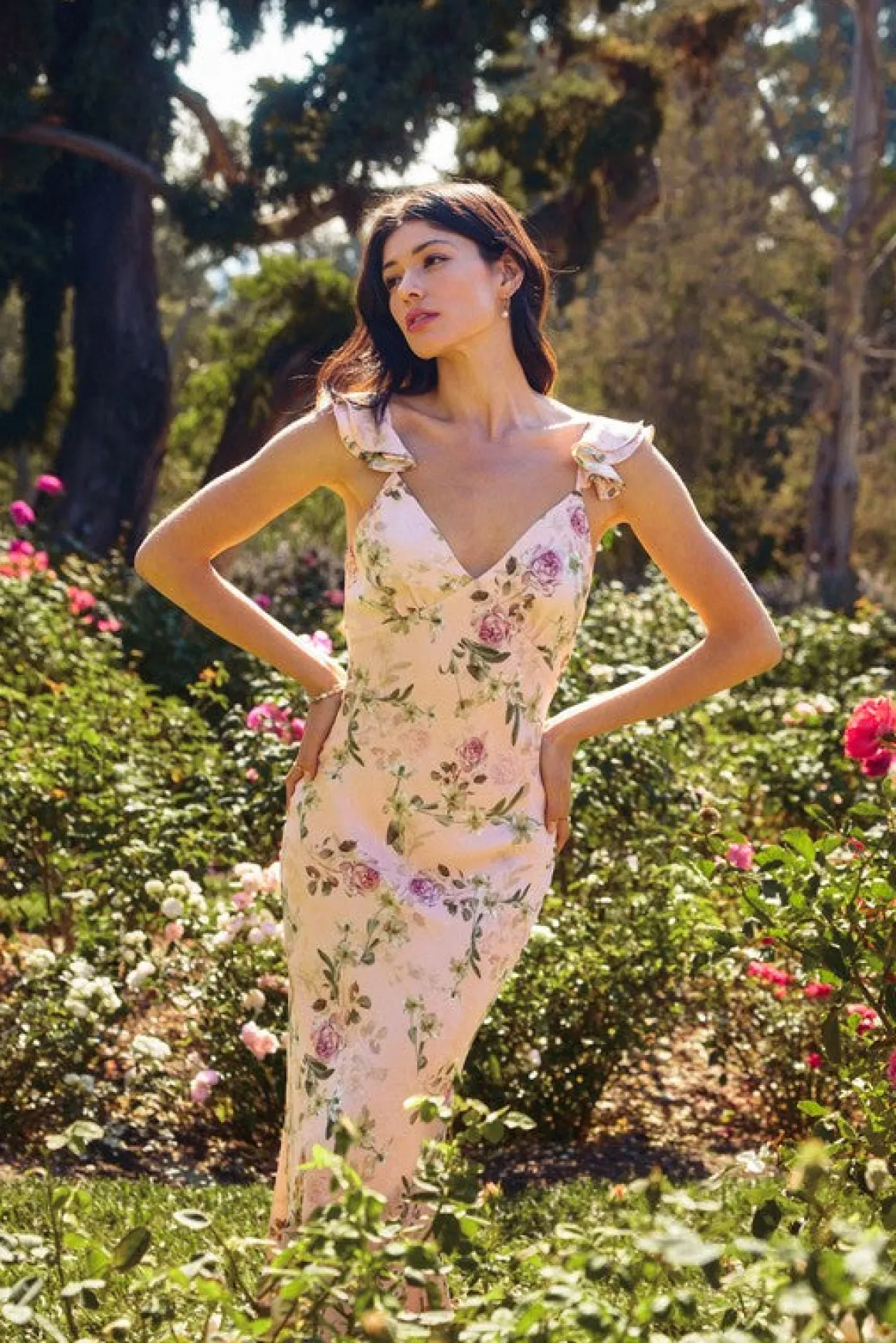Waitlist 4/9 ♥ Thalia Flutter Sleeve Floral Print Maxi Dress Blush